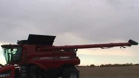 Unload and Pivot spout b