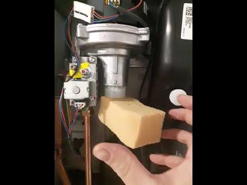 Газовый котел Протерм Рысь конденсационный 30 кВт одноконтурный шумит ...