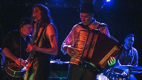 Art Zone: Giants in the Trees live at Sunset Tavern