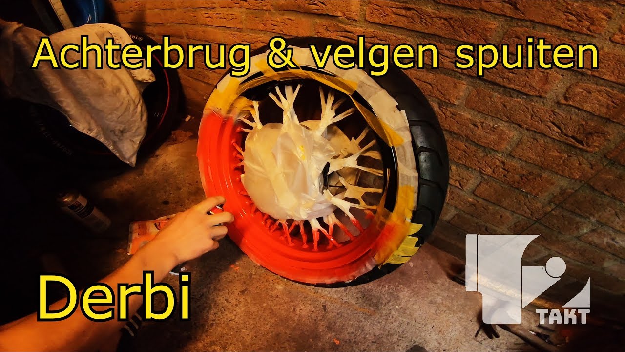 Achterbrug en velgen spuiten voor Derbi - YouTube
