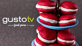 Red Velvet Whoopie Pies Recipe | Easy Valentine's Day Dessert screenshot 5