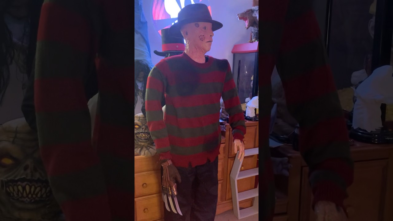 Spirit Halloween 2010 | Freddy Krueger From A Nightmare On Elm Street | DEMO