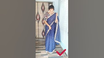 Right way to walk in a saree😍 #shorts #trending #viral #shortvideos #ytshorts  #sareeposes
