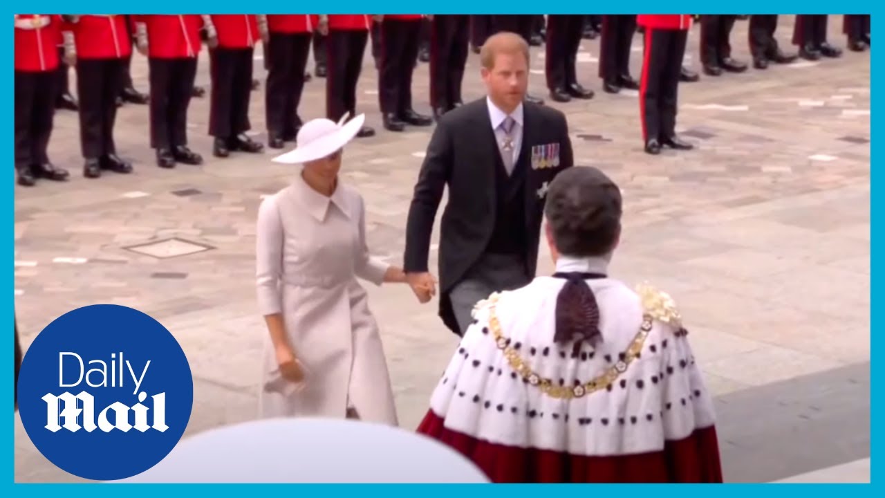 Prince William and Kate Middleton attend Service of Thanksgiving ...