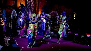 Legian dance in Ubud Palace - Traditional Balinese dance and culture, part 3