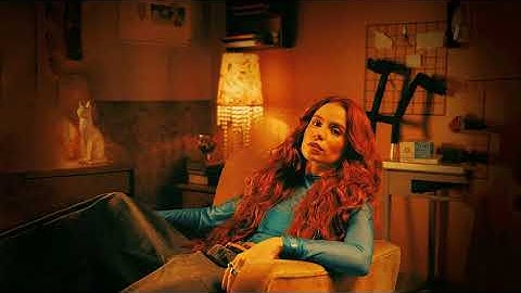 Thumbnail of Carol Biazin - Amor Traumatizado (Clipe Oficial)