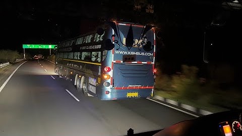 SCANIA MULTIAXLE CHASING VOLVO B11R at full speed 120 kmph dangerous overtaking skilled driving