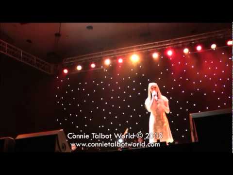 I will always love you - Caroline Costa, Connie Talbot and Júlia Gomes.