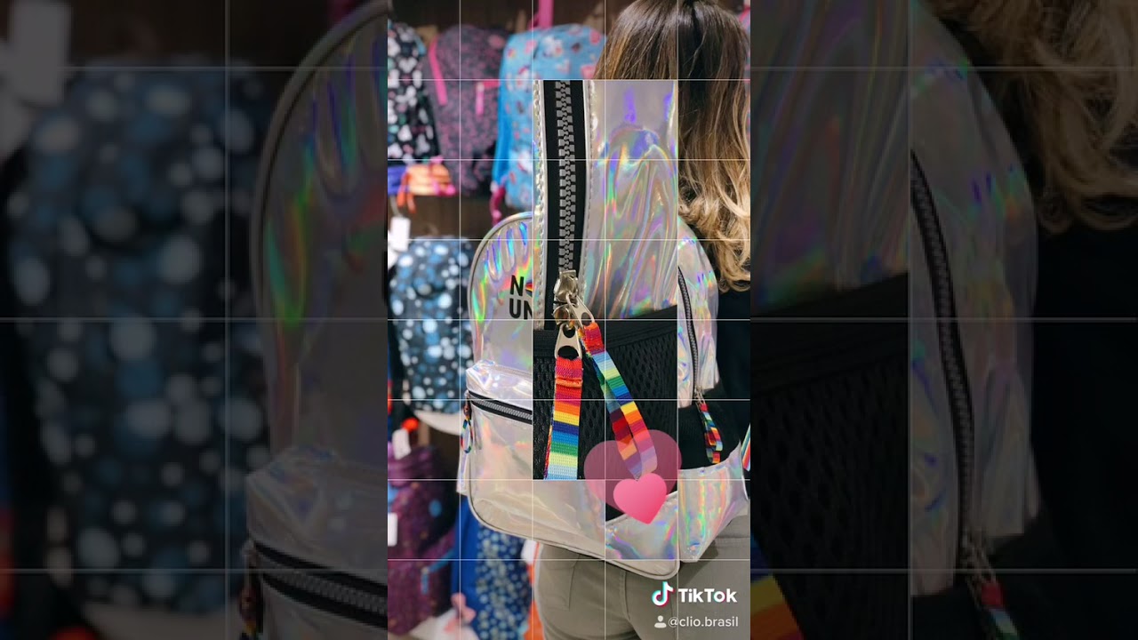 Mochila holográfico com Estojo Now United