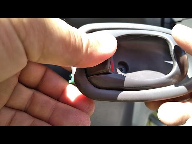 Removal and installation of an upholstery of a forward door (Kia Spectra 2000-20