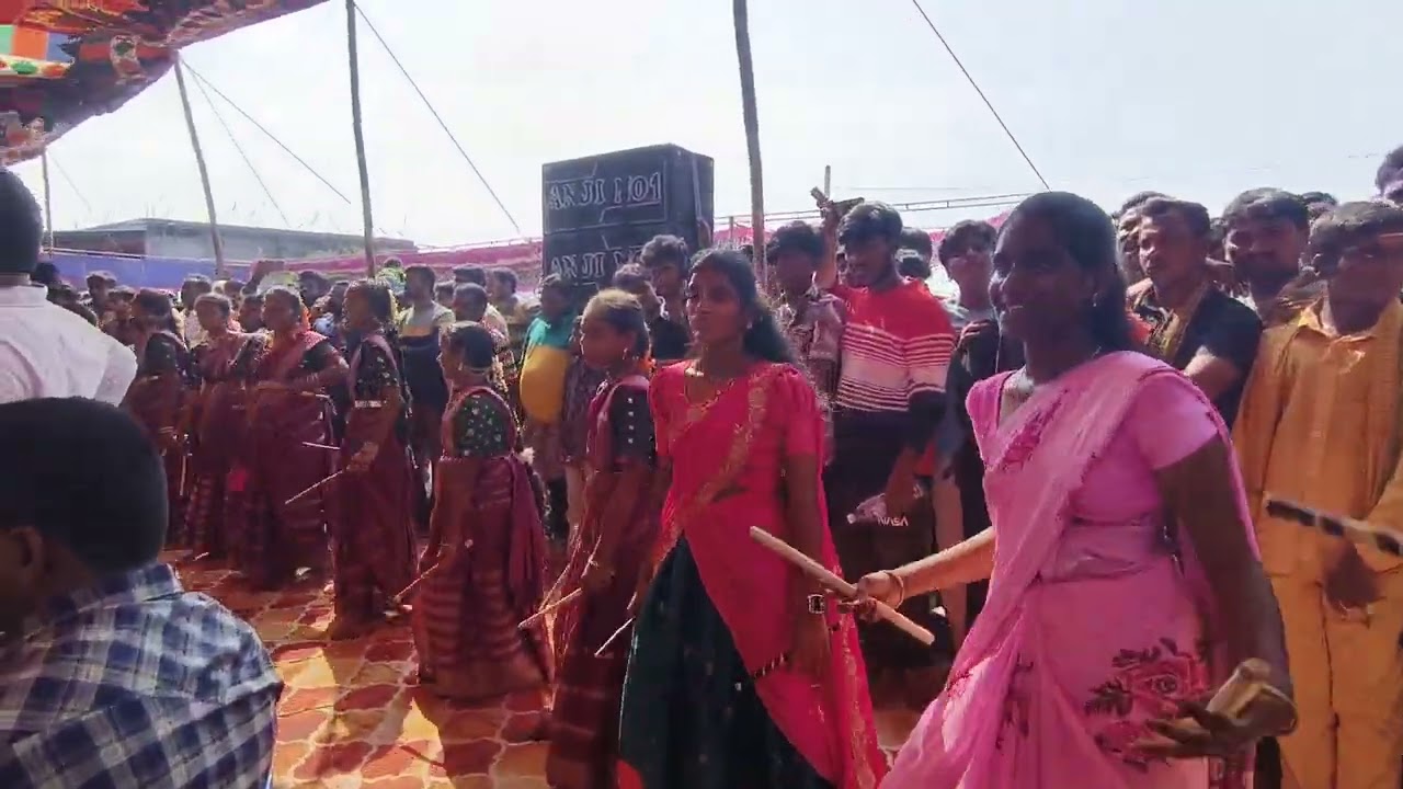 అశోక్ కోలాటం మైదుకూరు 9010051312 చూపులతో గుచ్చి గుచ్చి అంటూ చూడండి ఫ్రెండ్స్