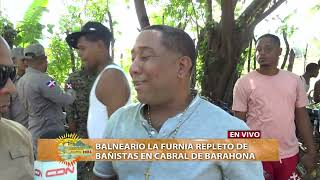 Balneario la Furnia repleto de bañistas en Cabral de Barahona