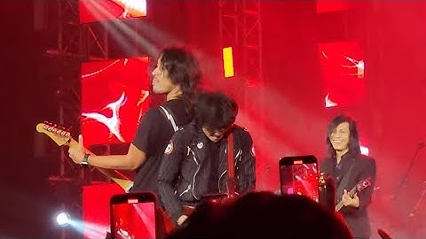 "Selir Hati & Munajat Cinta" T.R.I.A.D ft Virzha ~ Ello at 51th Kerajaan Cinta Ahmad Dhani Jakarta