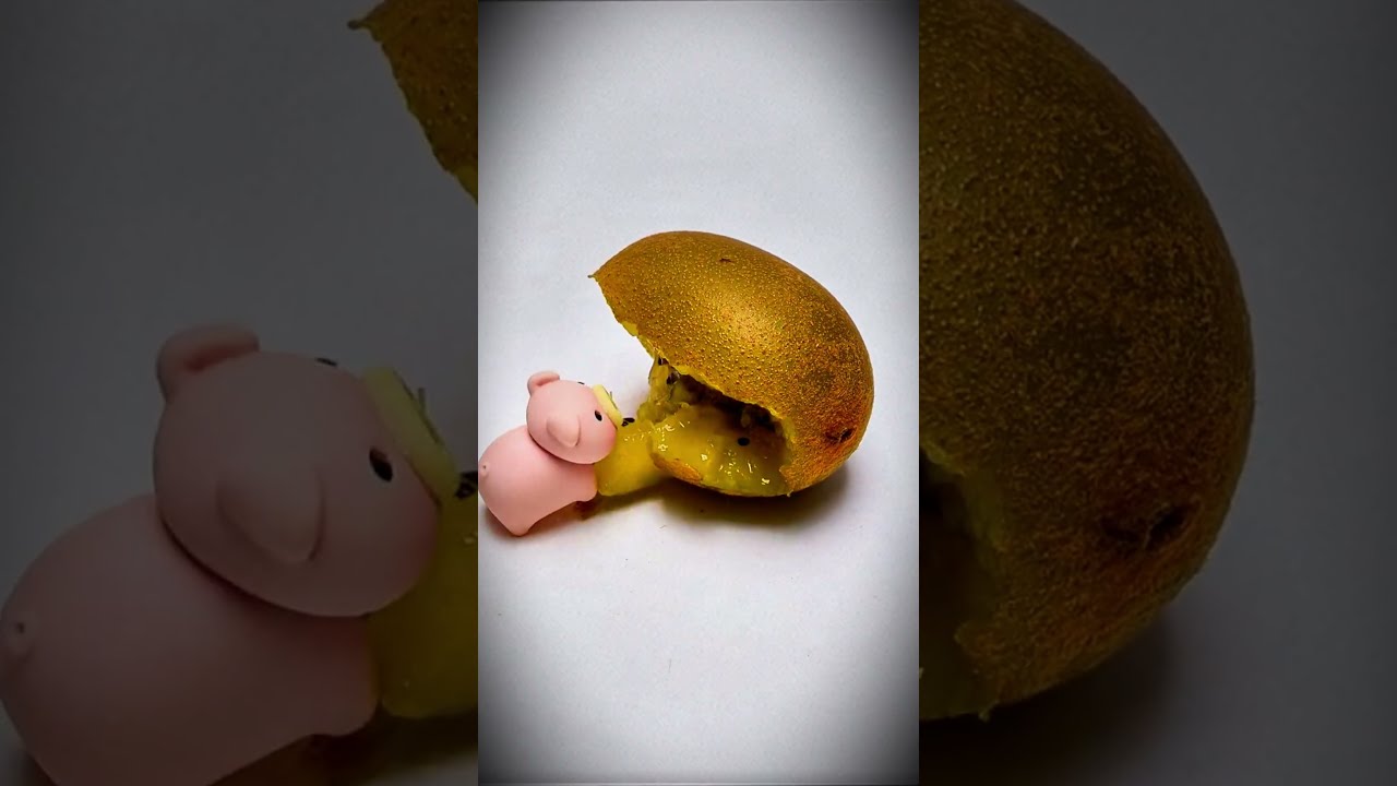 Peppa Pig Eats Kiwi Fruit 3D ASMR Mukbang Animation Shorts