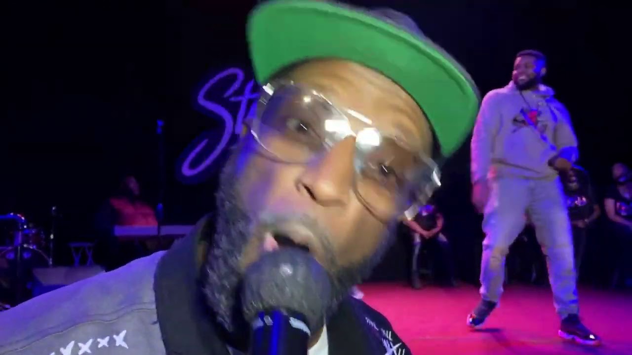 Male Version Of Erykah Badu’s “Tyrone” | Comedy & Karaoke Night