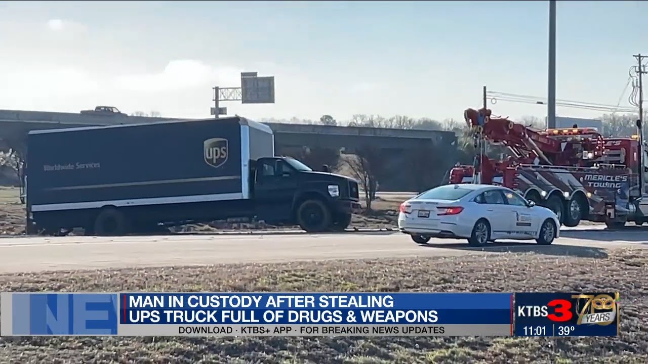 Man in custody after stealing UPS truck - YouTube