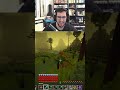 On capture enfin le T Rex ! @Joulaille_live  se fait croquer !