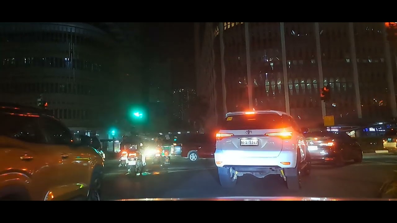 Carpool and mga kaopisina na naligaw pa sa paso de blas exit 😅 #vf3 #vinfast #ladydriver