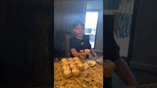 Trying Mini Vanilla Cupcakes With Two Different Sprinkles