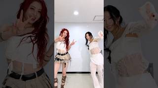 Even The ⏩Sped Up Version⏩ Looks Easy #Le_Sserafim #르세라핌 #Huhyunjin #Kazuha #Makeitlookeasy #Shorts