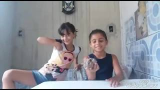 Brincando Com Minha Amiguinha.