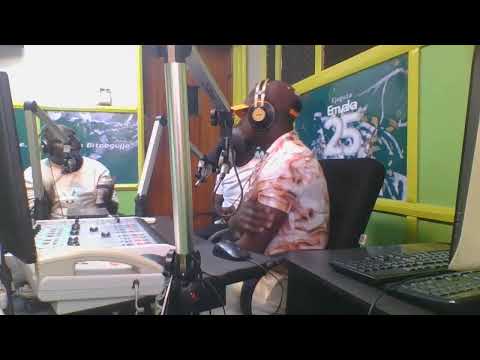 JAJJA JUMBA ALIGAWESA NE SENGA KULANM BAWANGUDDE AWARD MU KUYIMBA MU AMERICA CHOSEN EKIVULU KIMUSAZE