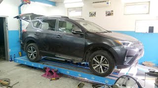 : Toyota RAV4 .     . .