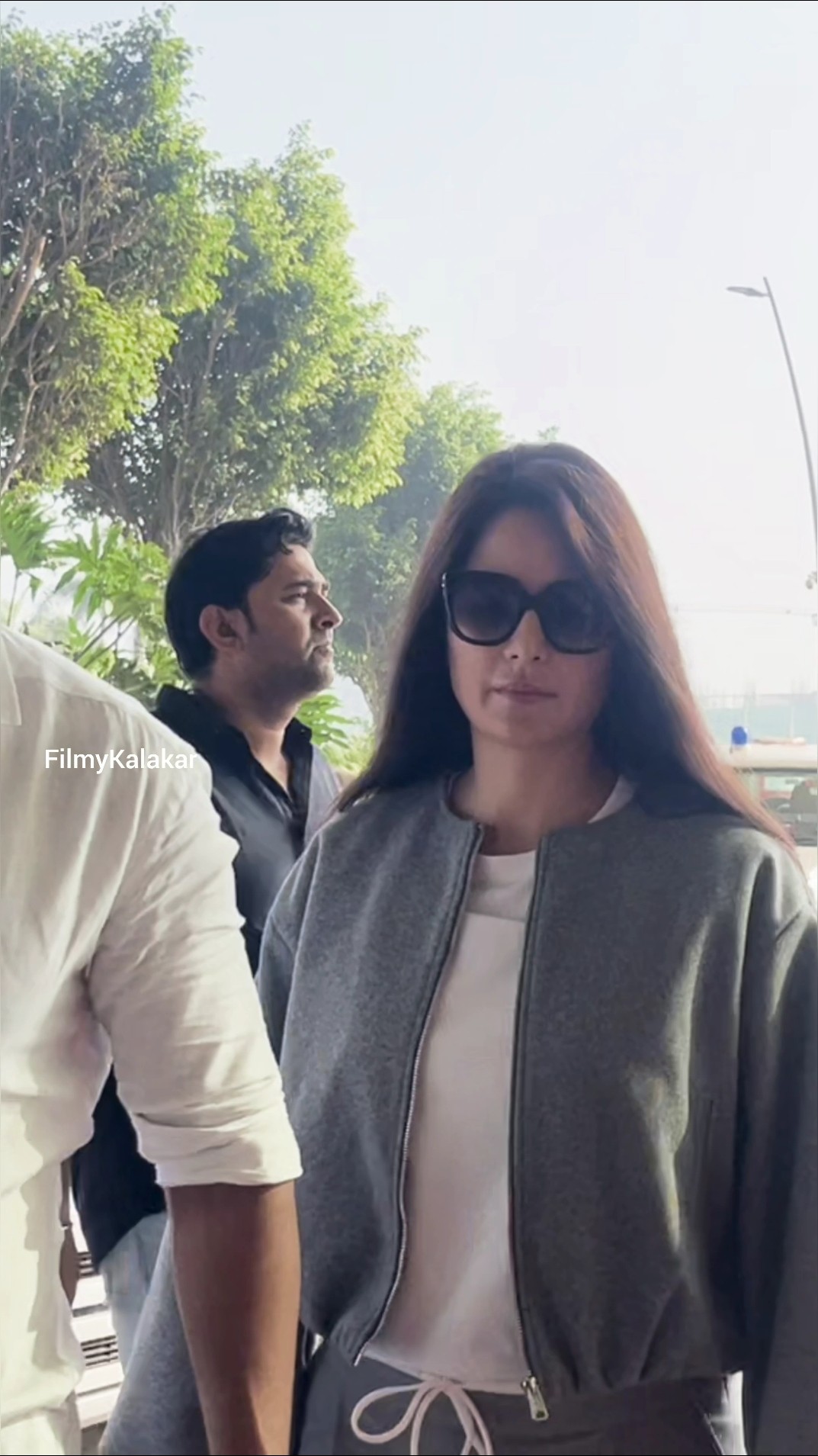 #vickykaushal #katrinakaif jetting off to spend their new year's ❤️ #filmykalakar