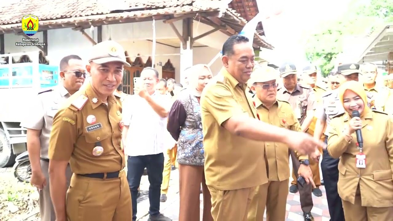 Bupati Grobogan bersama jajaran pemerintah kabupaten Grobogan Resmikan Hasil Pembangunan TA 2025