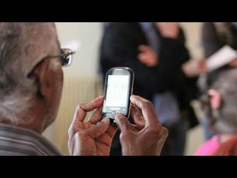 วิธีตั้งค่าโทรศัพท์มือถือให้ผู้สูงอายุใช้ได้ง่าย - Youtube