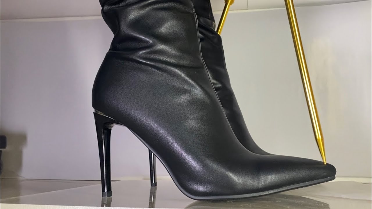 【ASMR】Yor Forger’s black boots sounds