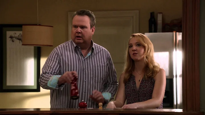 Modern Family - Lily's First Flirt