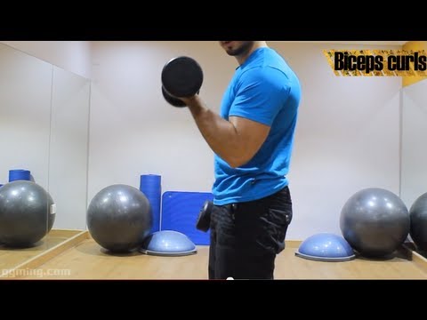 فيديو: كيفية أداء تمارين الدمبل