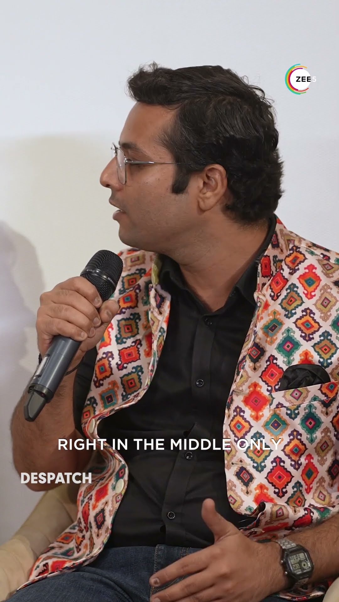 Kanu Behl : At What Point Do You Stop Inside a Story? Ft. Dev Kotak | Despatch | #ZEE5 | #Shorts