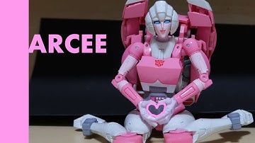 Booting up Masterpiece Arcee - Transformers Stop Motion