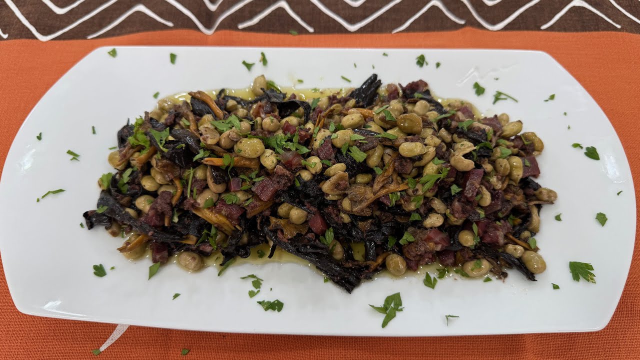 Bolets amb favetes i botifarra negra