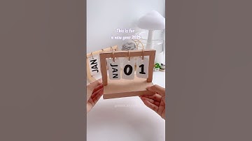 A diy calendar 2025😍✨ #shorts #art #diy #muktaartandcraft #craft #youtubeshortsfeatures