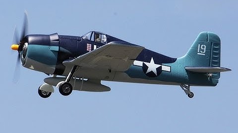 FMS 1100mm F6F Hellcat Brushless Powered RC Warbird wanting to play