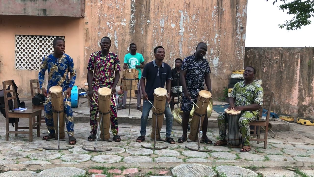Session Percussion du Groupe Assia Brass Bénin