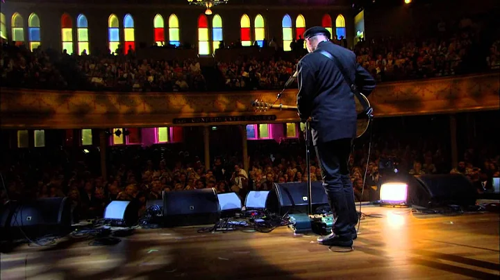 Richard Thompson performs "1952 Vincent Black Ligh...