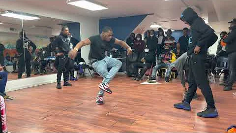 Dee nice & Agee presents the challenge  #chicagofo...