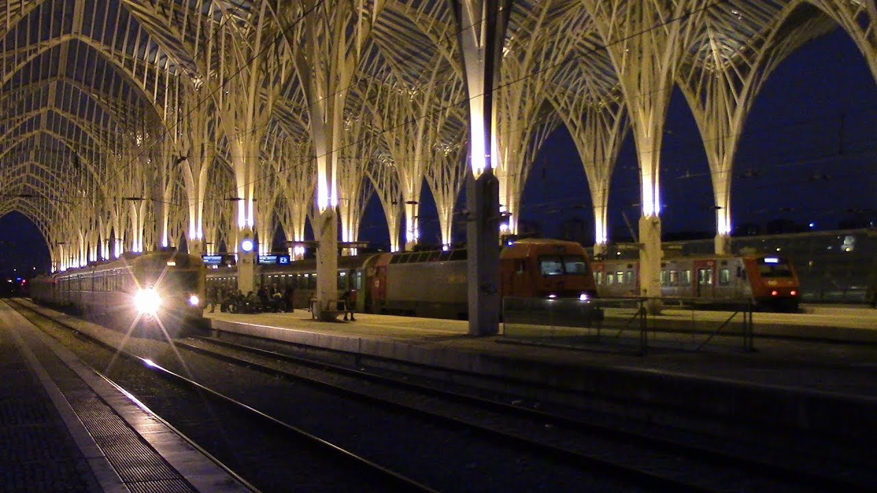 Estação de Lisboa-Oriente CP Comboios de Portugal Lisbon Oriente Railway Station