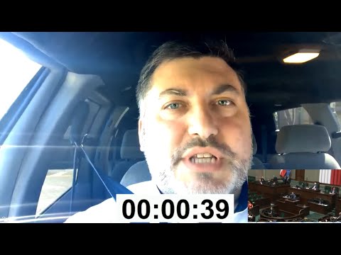 Morawiecki żyje w poprzednim ustroju - Artur Dziambor