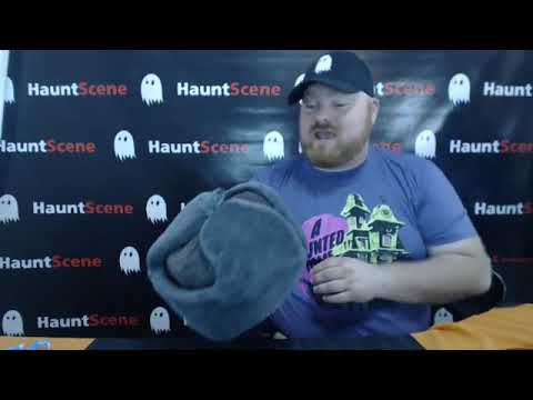 Unboxing a prize from Macabre Intentions !