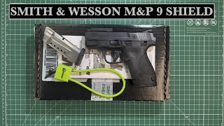 Unboxing Smith & Wesson M&P 9 Shield