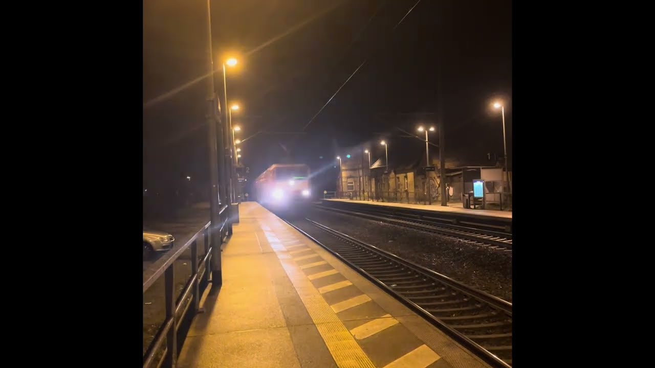 Längster Doppelstockzug der Welt - 12 Dostos auf Überführungsfahrt