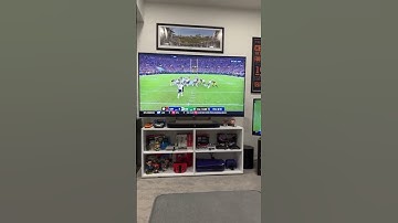 How cool is this sporty man cave?! #mancave #mancaveideas #gamingroom