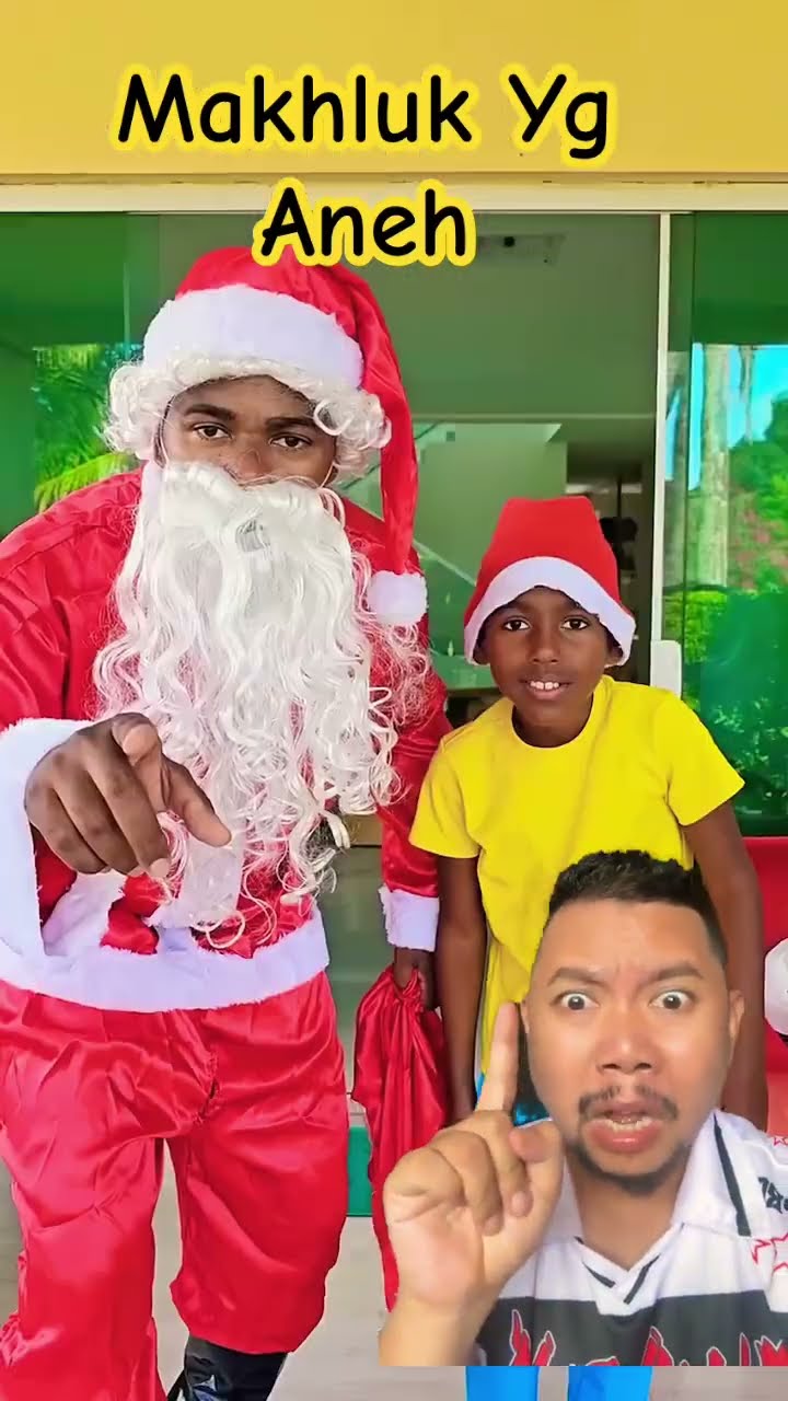 JANGAN MENDEKAT ADA MAKHLUK SEREM!!!?? #funny #christmas #memes #comedy #santaclaus