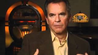 Dick Clark discusses an almost disastrous show in Australia - EMMYTVLEGENDS.ORG