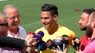 Galatasarayın Yıldız Oyuncusu Radamel Falcao, Röportaja Türkçe Konuşarak Başladı